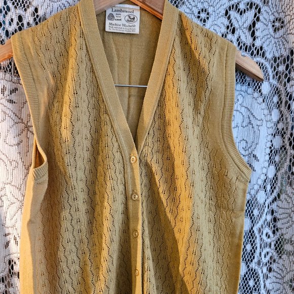 Vintage Lambswool Vest Made in Great Britain for the Edinburgh Woollen Mill - Picture 1 of 7